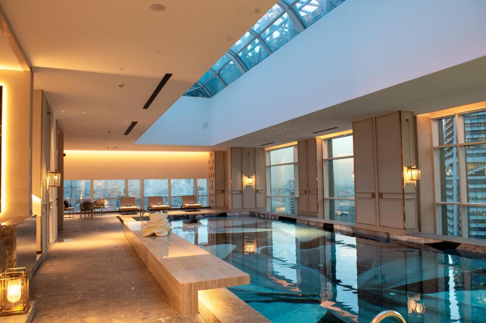 Narcissus The Royal Hotel Riadh Exterior foto The pool at the 39th floor