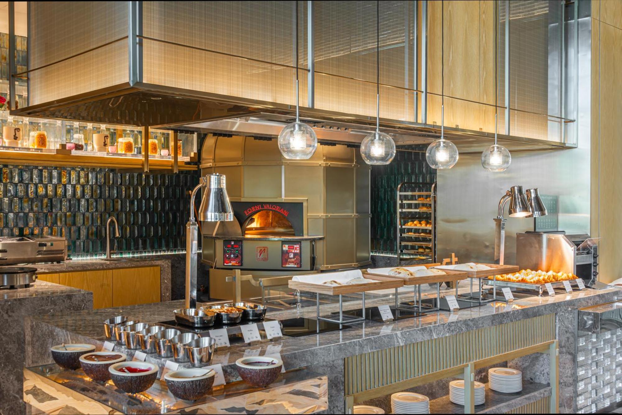 Narcissus The Royal Hotel Riadh Exterior foto The kitchen at the restaurant